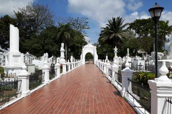 Colombia Mompox - cemetery
