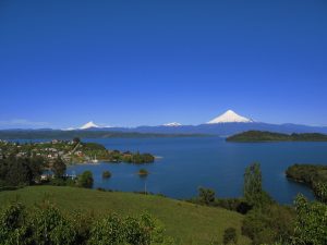 Chile - Lake district - Puerto VarasLlanquihue meer