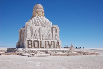 Bolivia Uyuni salt flat